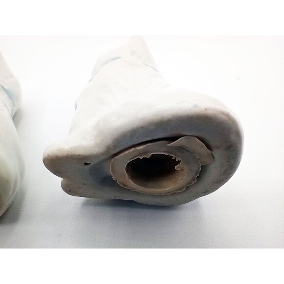 Salt & Pepper Shakers Vintage White Ceramic Kittens w Blue Bows 2 Inch Stoppers - Picture 13 of 14